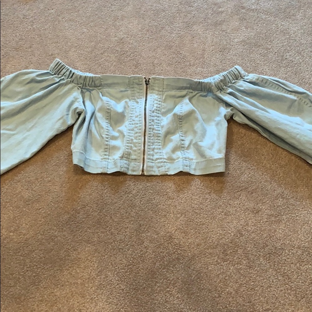 BDG denim crop too